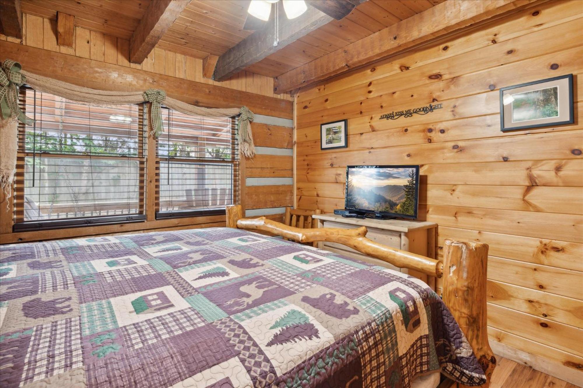 A Charming Cabin, Pool, Firepit, Hot Tub-Jacuzzi جاتلينبرج المظهر الخارجي الصورة