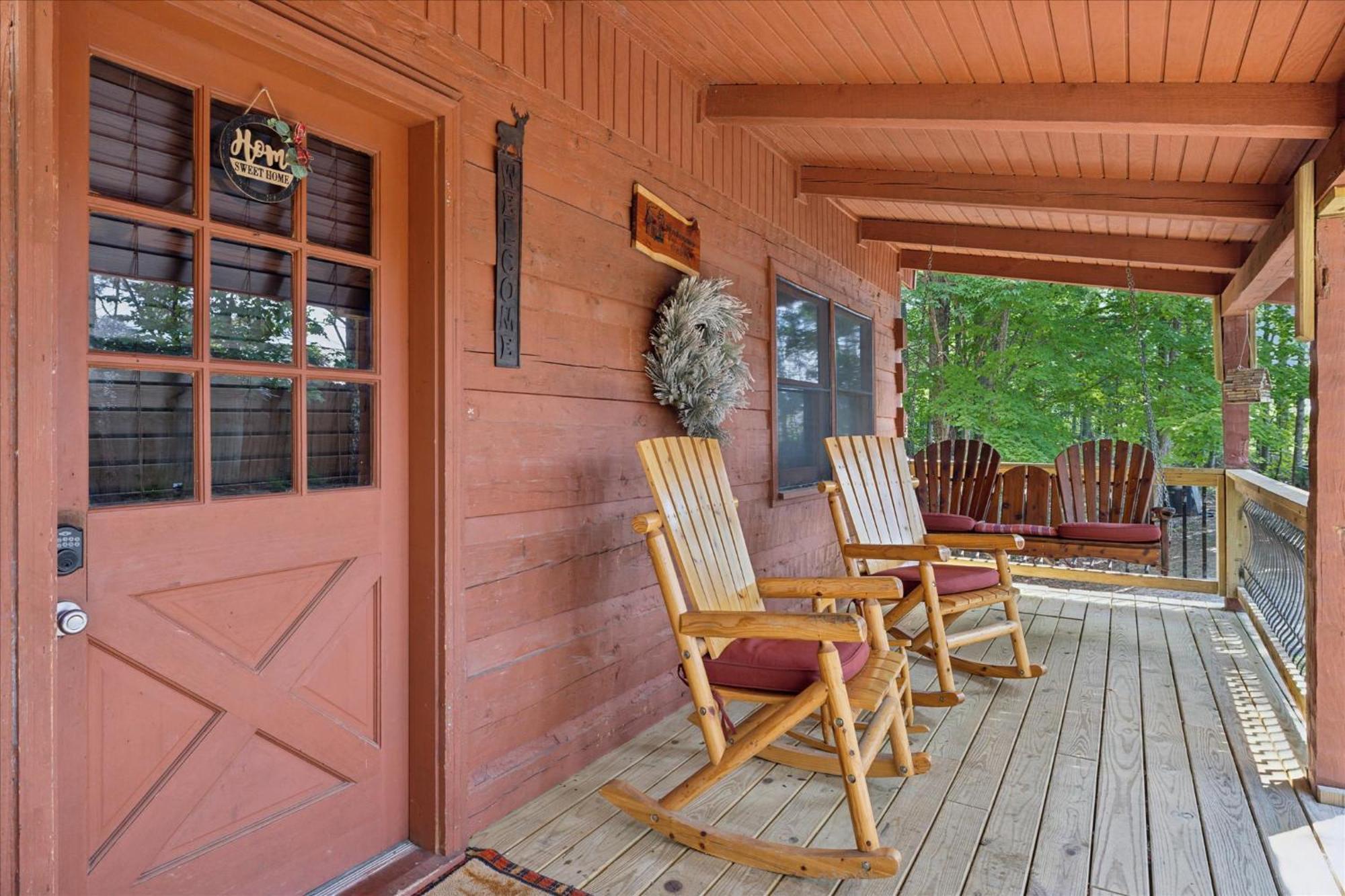 A Charming Cabin, Pool, Firepit, Hot Tub-Jacuzzi جاتلينبرج المظهر الخارجي الصورة